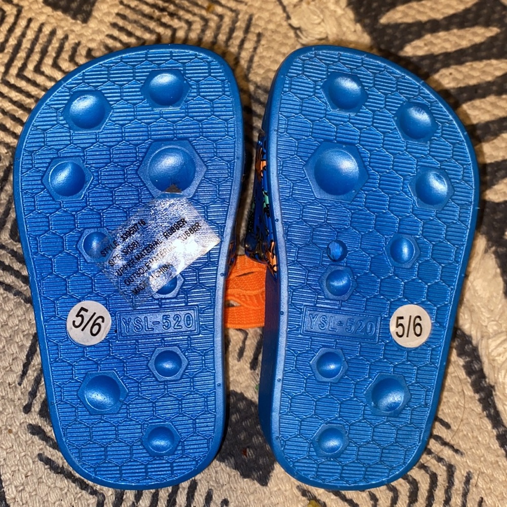 Baby sandals - Picture 2 of 3